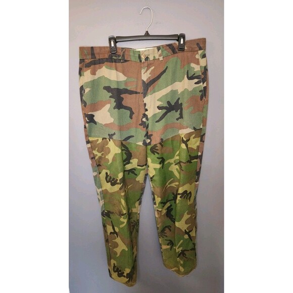 Vintage Cabela's Brush Pants Men's 40x30 Camo Relaxed Hunting Military Outdoors - Picture 1 of 5